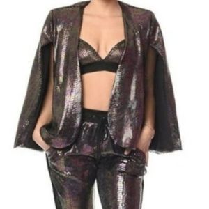 Cute Booty Lounge Fresh to death caplet jacket snake like